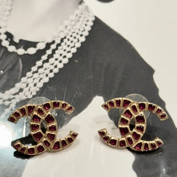 RARE CHANEL 2019 Egyptian Nile Stud Gold Runway Earrings - Picture 2 of 8